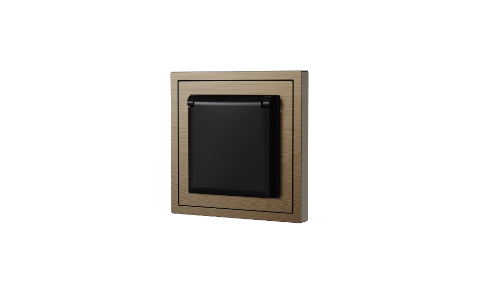 Xelent waterproof socket brass right side view EU.webp